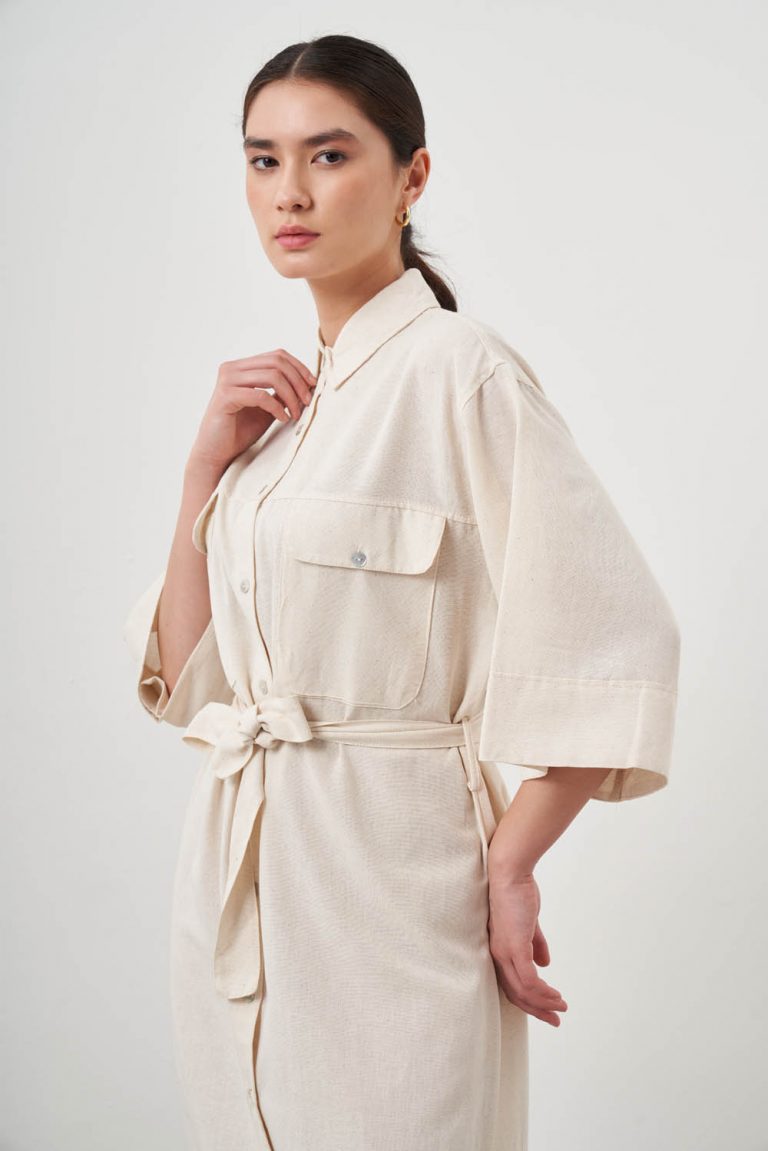 Mizalle Çift Cepli Rahat Kesim Bej Rengi Uzun Gömlek Elbise - Mizalle