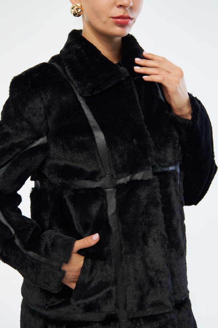 Mizalle Şerit Detaylı Siyah Suni Kürk Kaban - Mizalle