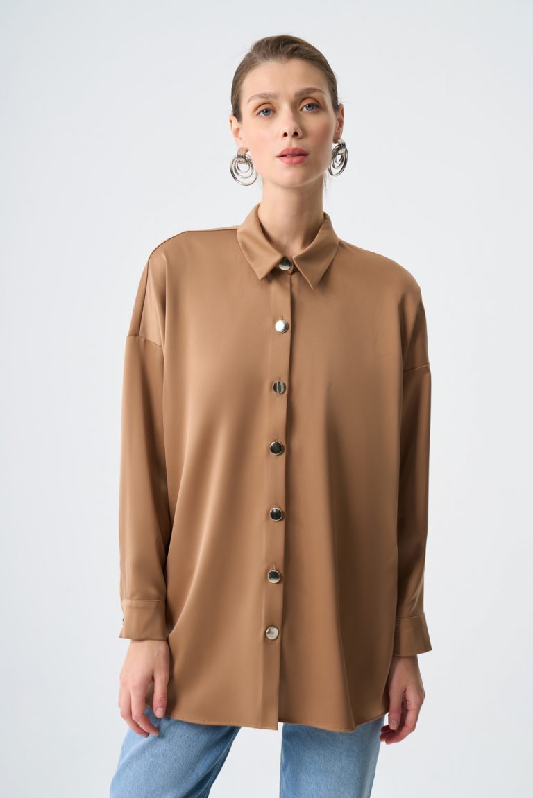 Mizalle Metal Düğmeli Bronz Rengi Klasik Saten Gömlek - Mizalle