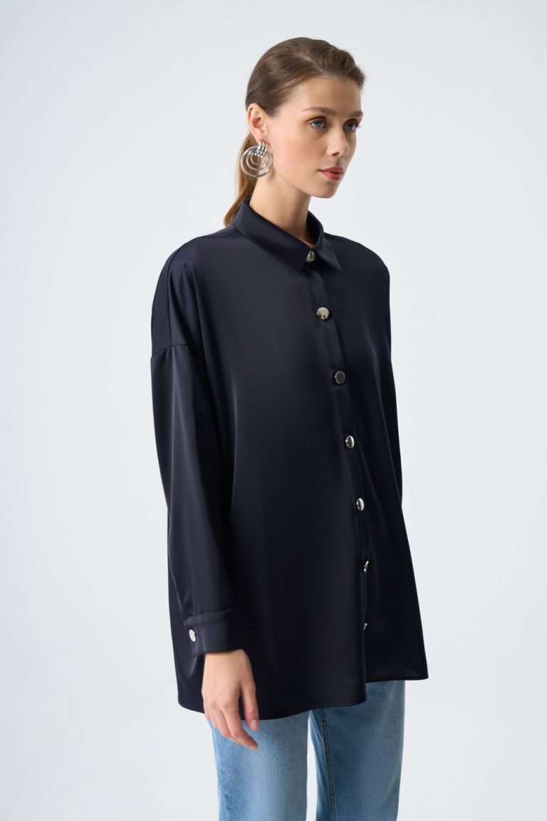 Mizalle Metal Düğmeli Lacivert Klasik Saten Gömlek - Mizalle