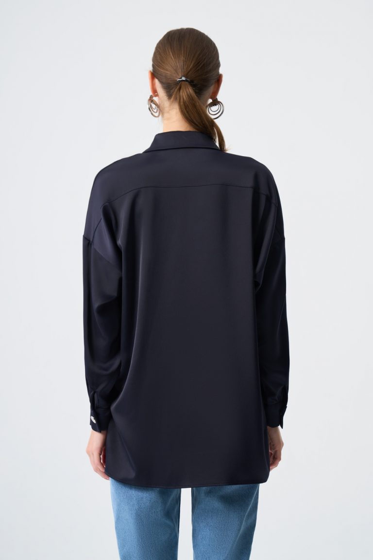 Mizalle Metal Düğmeli Lacivert Klasik Saten Gömlek - Mizalle