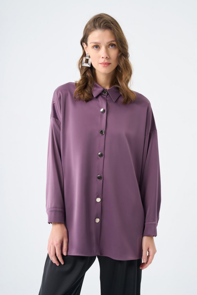 Mizalle Metal Düğmeli Mürdüm Klasik Saten Gömlek - Mizalle