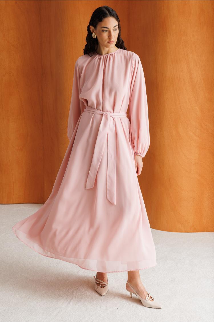 Mizalle Balon Kollu Kuşaklı Pembe Maksi Şifon Elbise - Mizalle