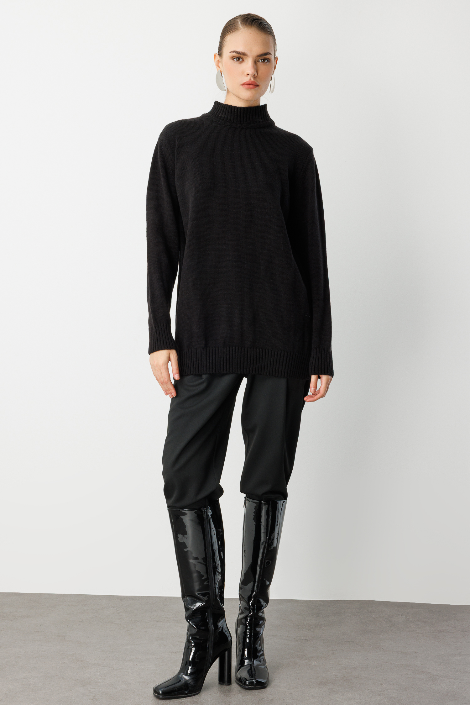 Mizalle Basic Yarım Balıkçı Siyah Triko Kazak - Mizalle