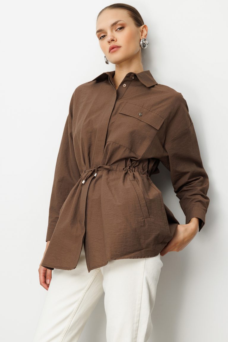 Mizalle Beli İp Büzgülü Kahverengi Paraşüt Trençkot Tunik - Mizalle