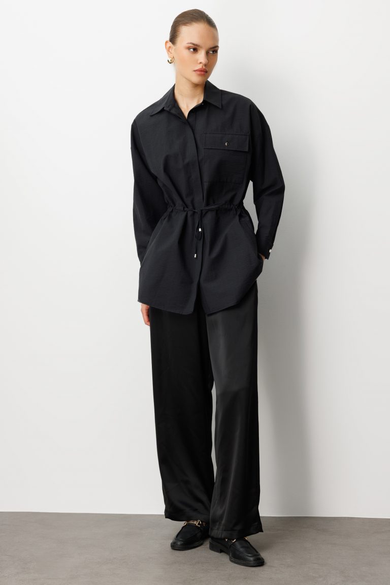 Mizalle Beli İp Büzgülü Siyah Paraşüt Trençkot Tunik - Mizalle