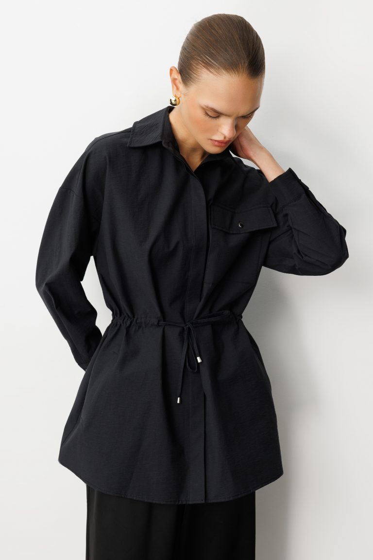 Mizalle Beli İp Büzgülü Siyah Paraşüt Trençkot Tunik - Mizalle