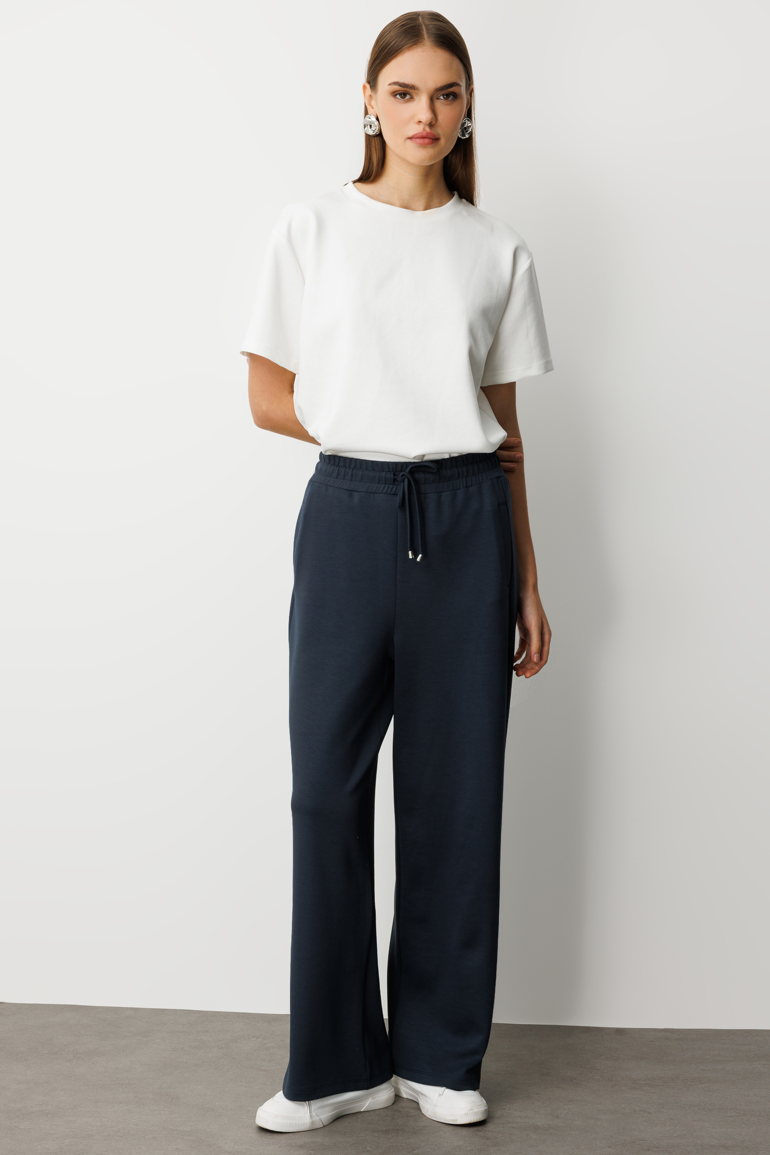 Mizalle Beli Lastikli Yumuşak Dokulu Antrasit Jogger Pantolon - Mizalle