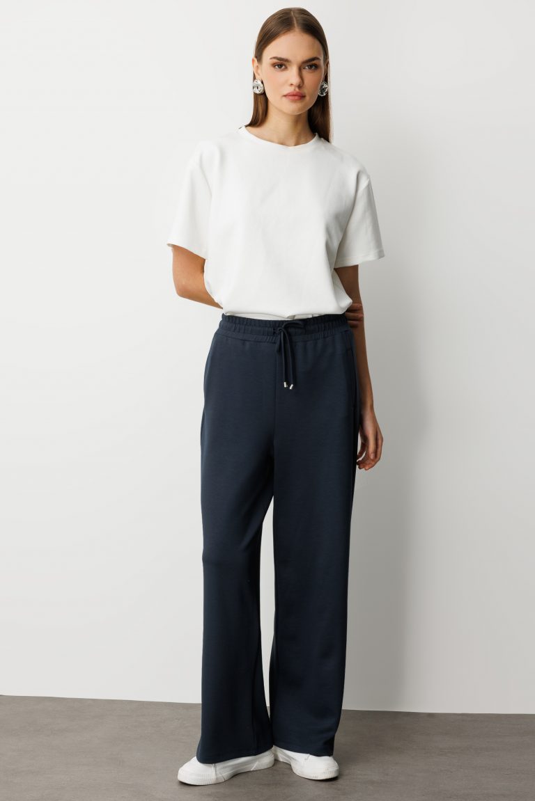 Mizalle Beli Lastikli Yumuşak Dokulu Antrasit Jogger Pantolon - Mizalle