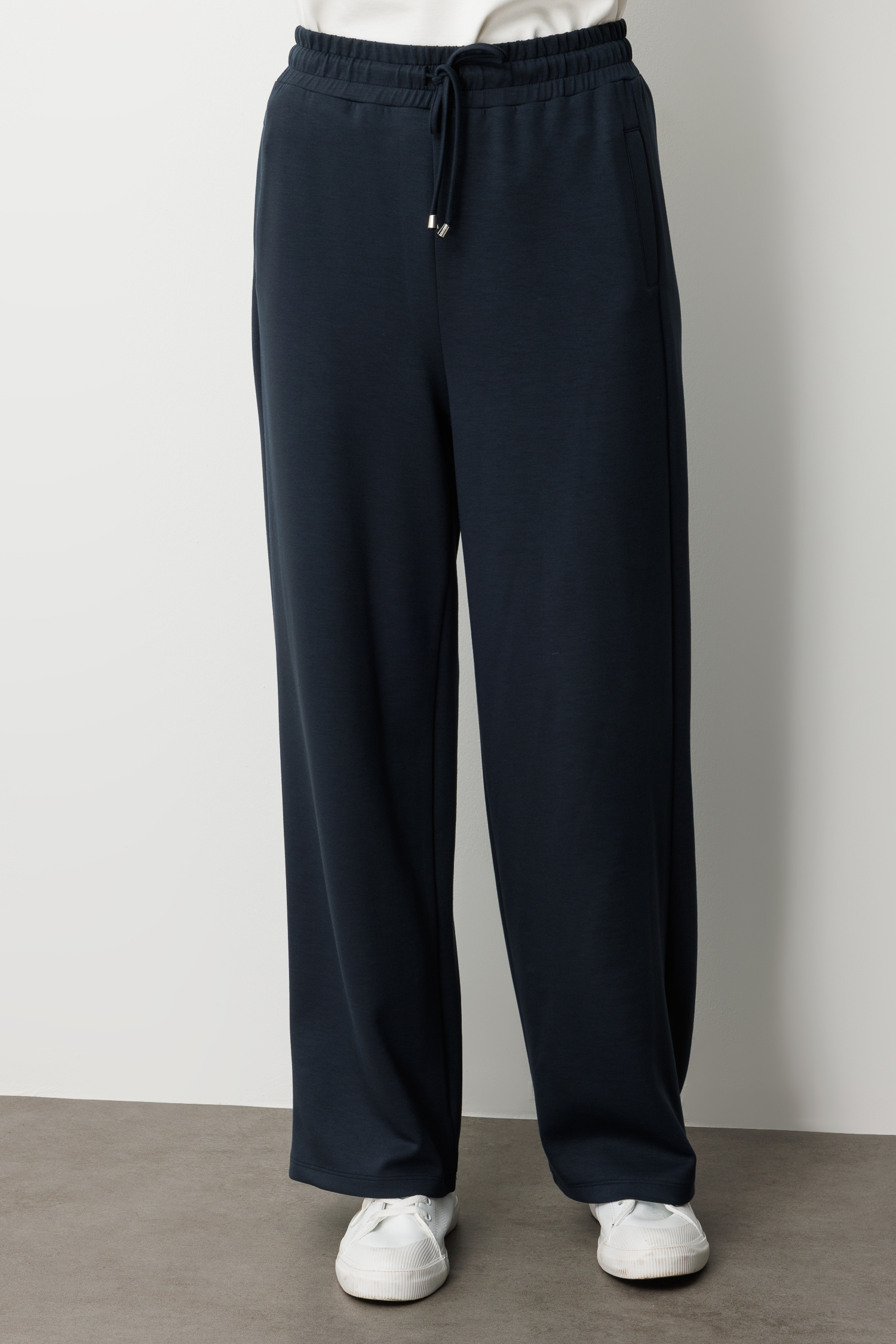 Mizalle Beli Lastikli Yumuşak Dokulu Antrasit Jogger Pantolon - Mizalle