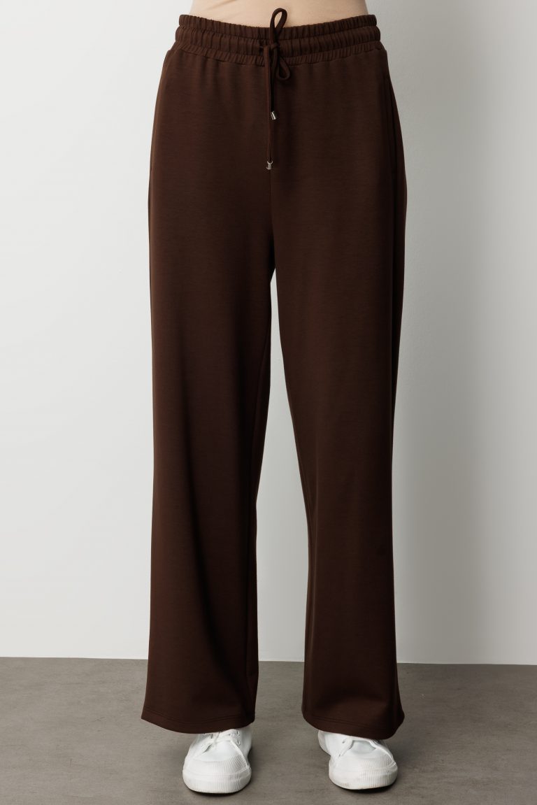 Mizalle Beli Lastikli Yumuşak Dokulu Kahverengi Jogger Panton - Mizalle