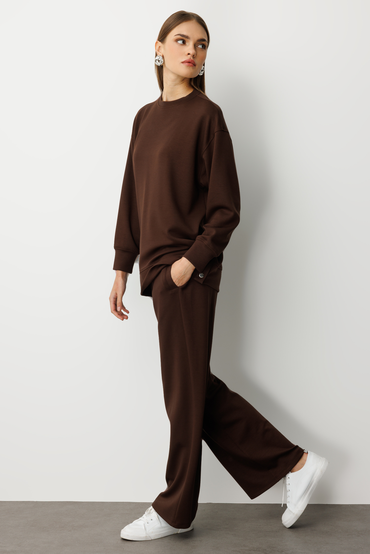 Mizalle Beli Lastikli Yumuşak Dokulu Kahverengi Jogger Panton - Mizalle