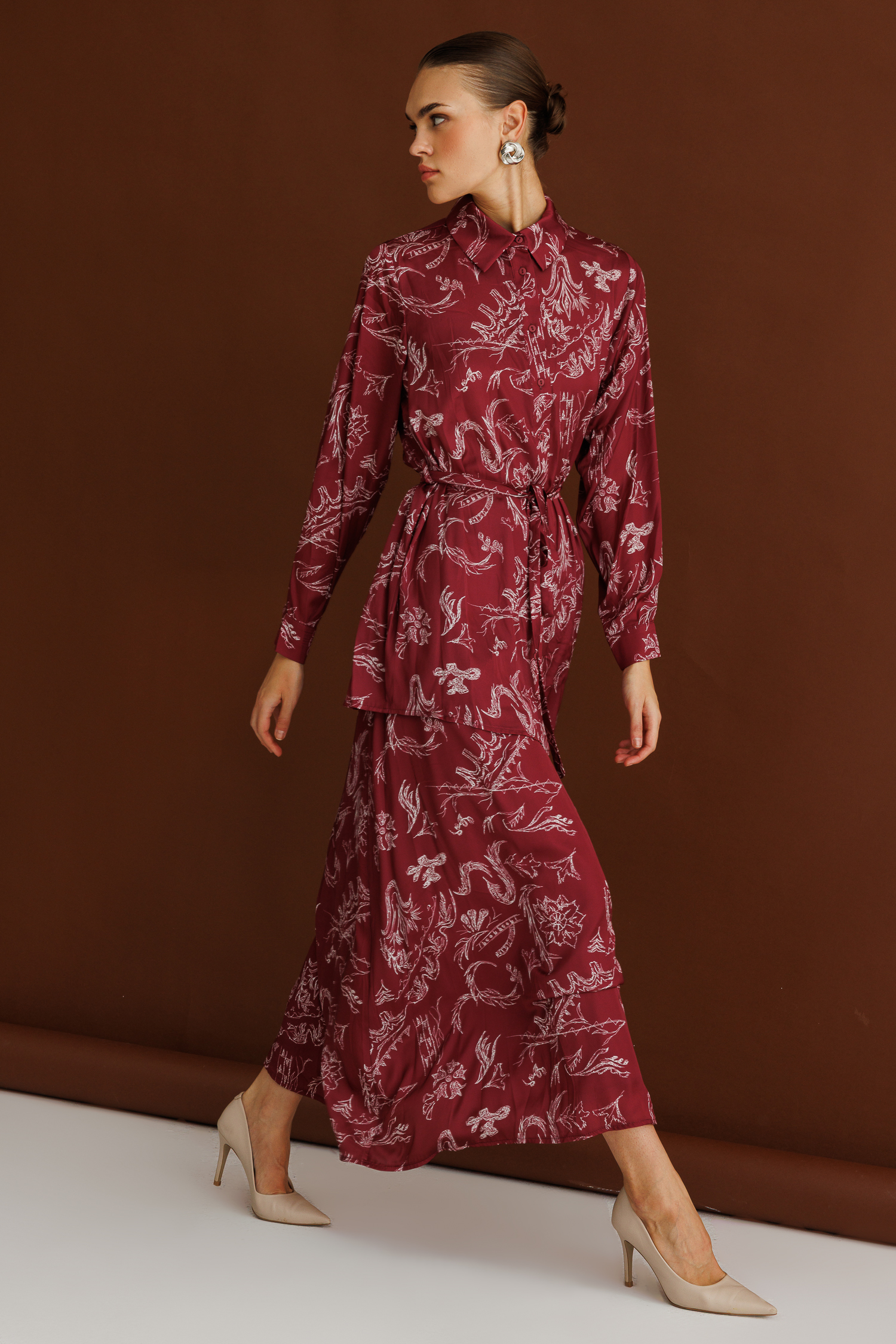 Mizalle Bordo Desenli Evaze Uzun Saten Etek - Mizalle