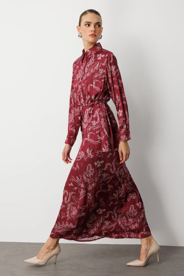 Mizalle Bordo Desenli Evaze Uzun Saten Etek - Mizalle