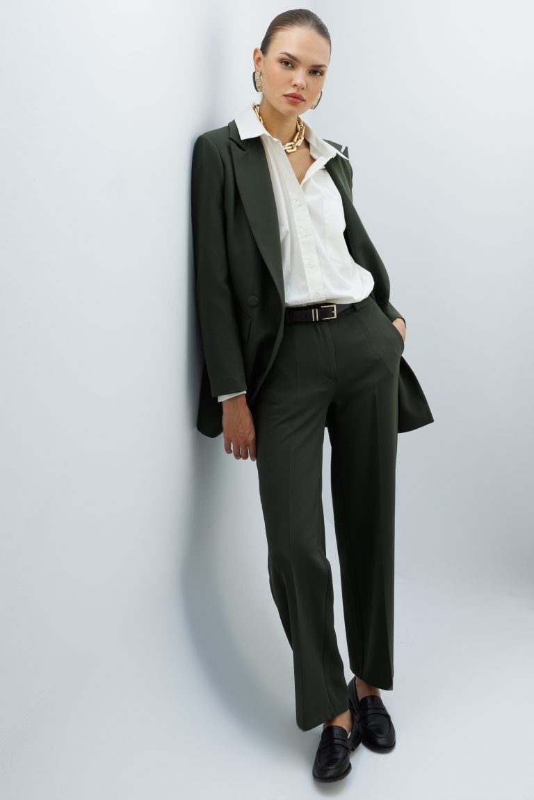 Mizalle Cepli Klasik Haki Kumaş Pantolon - Mizalle