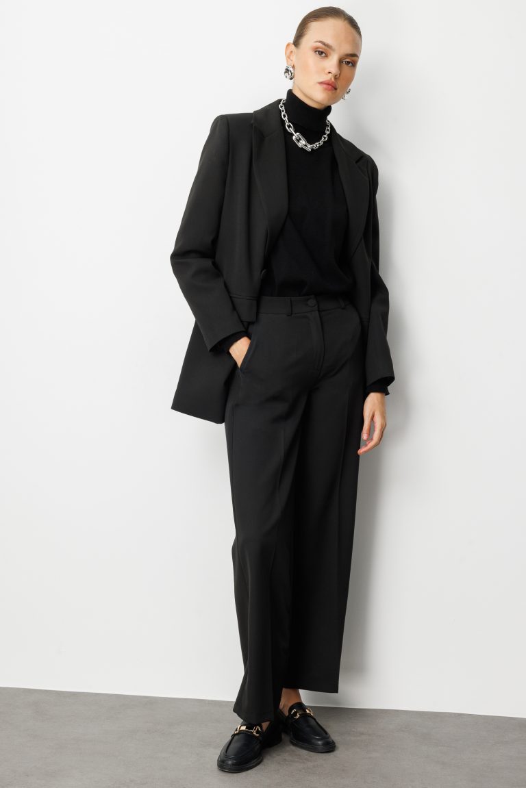 Mizalle Cepli Klasik Siyah Kumaş Pantolon - Mizalle