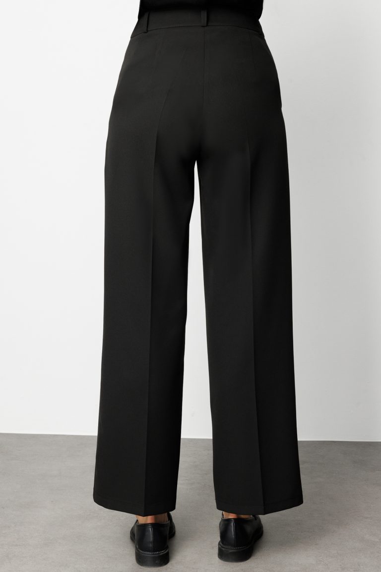 Mizalle Cepli Klasik Siyah Kumaş Pantolon - Mizalle
