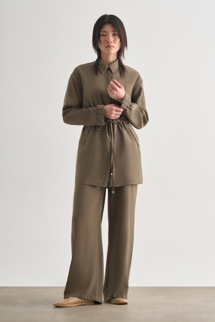 Mizalle - Mizalle Çift Cepli Beli İp Büzgülü Modal Haki Tunik Mizalle - Mizalle Çift Cepli Beli İp Büzgülü Modal Haki Tunik