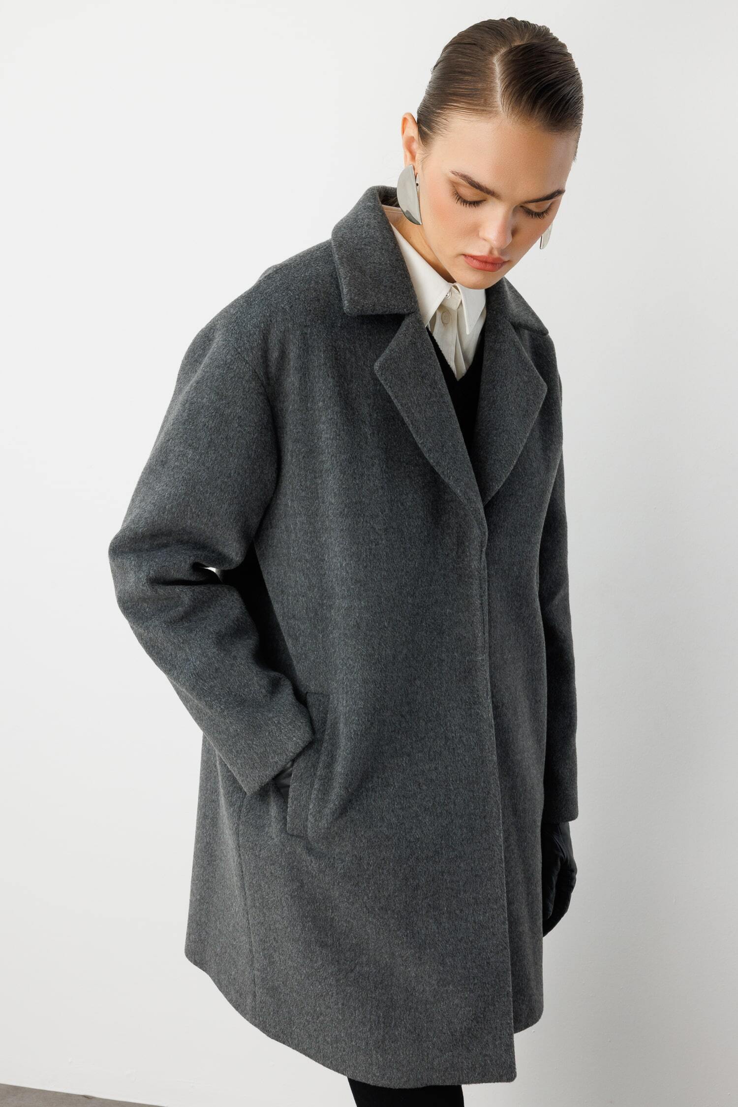 Mizalle Çıt Çıt Kapamalı Gri Yünlü Kısa Kaşe Kaban - Mizalle