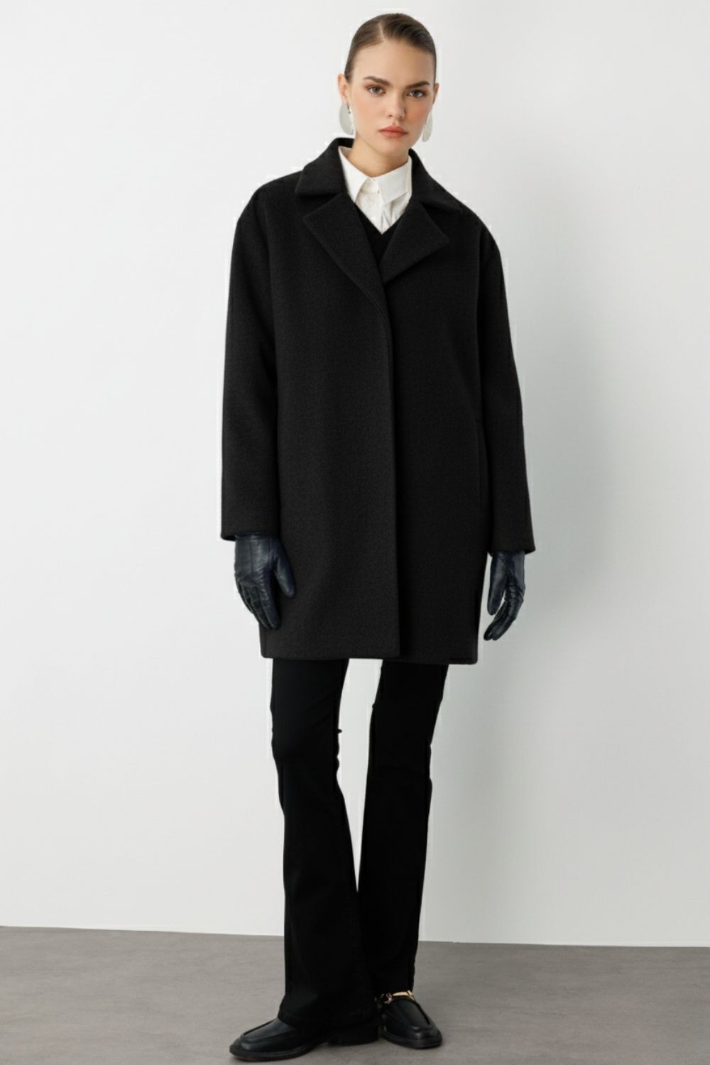 Mizalle Çıt Çıt Kapamalı Siyah Yünlü Kısa Kaşe Kaban - 1