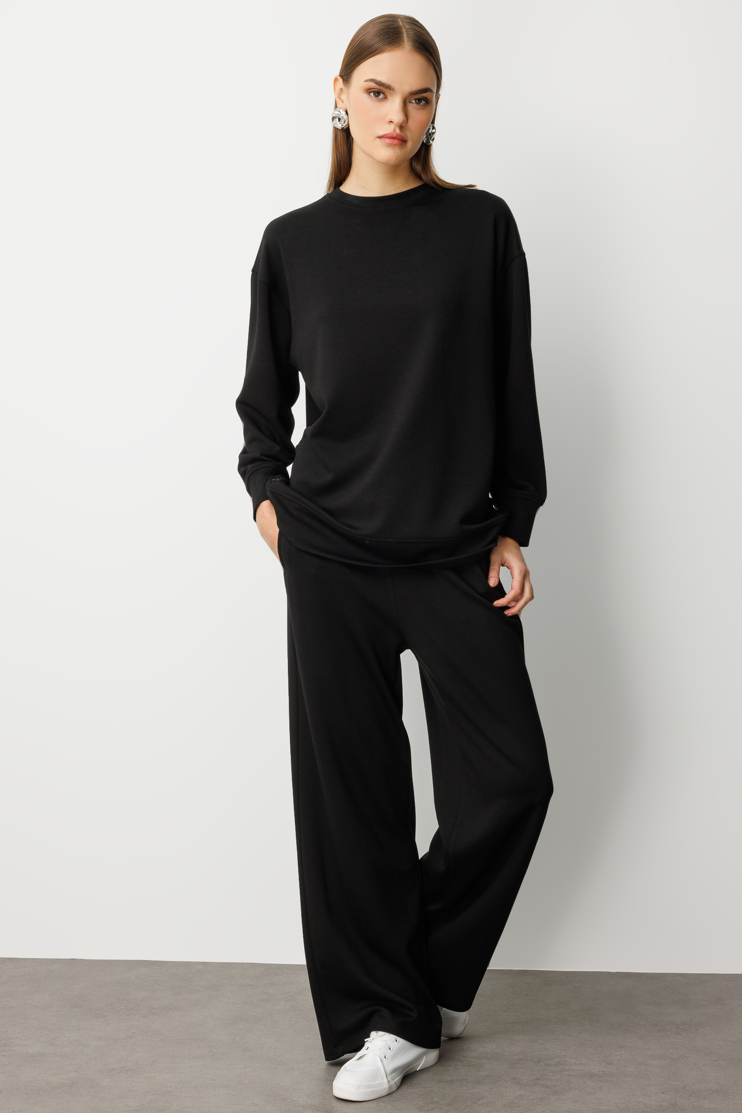 Mizalle Çıtçıtlı Yumuşak Dokulu Siyah Spor Tunik - Mizalle