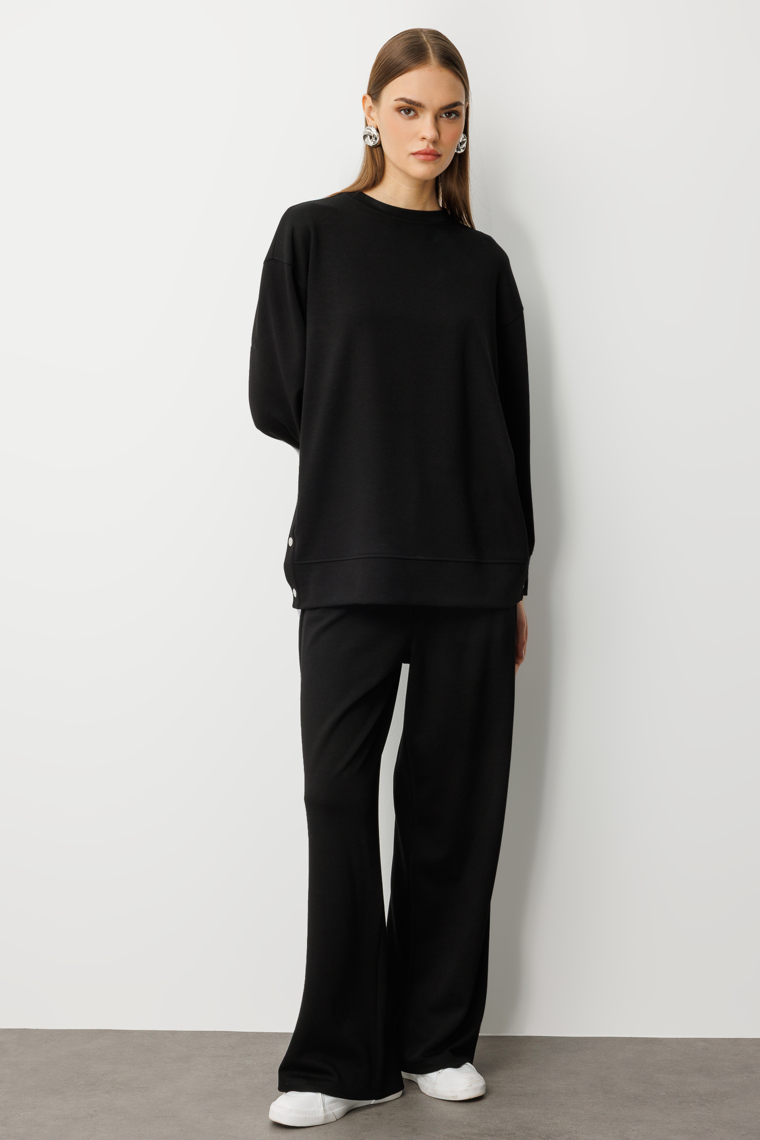 Mizalle Çıtçıtlı Yumuşak Dokulu Siyah Spor Tunik - Mizalle