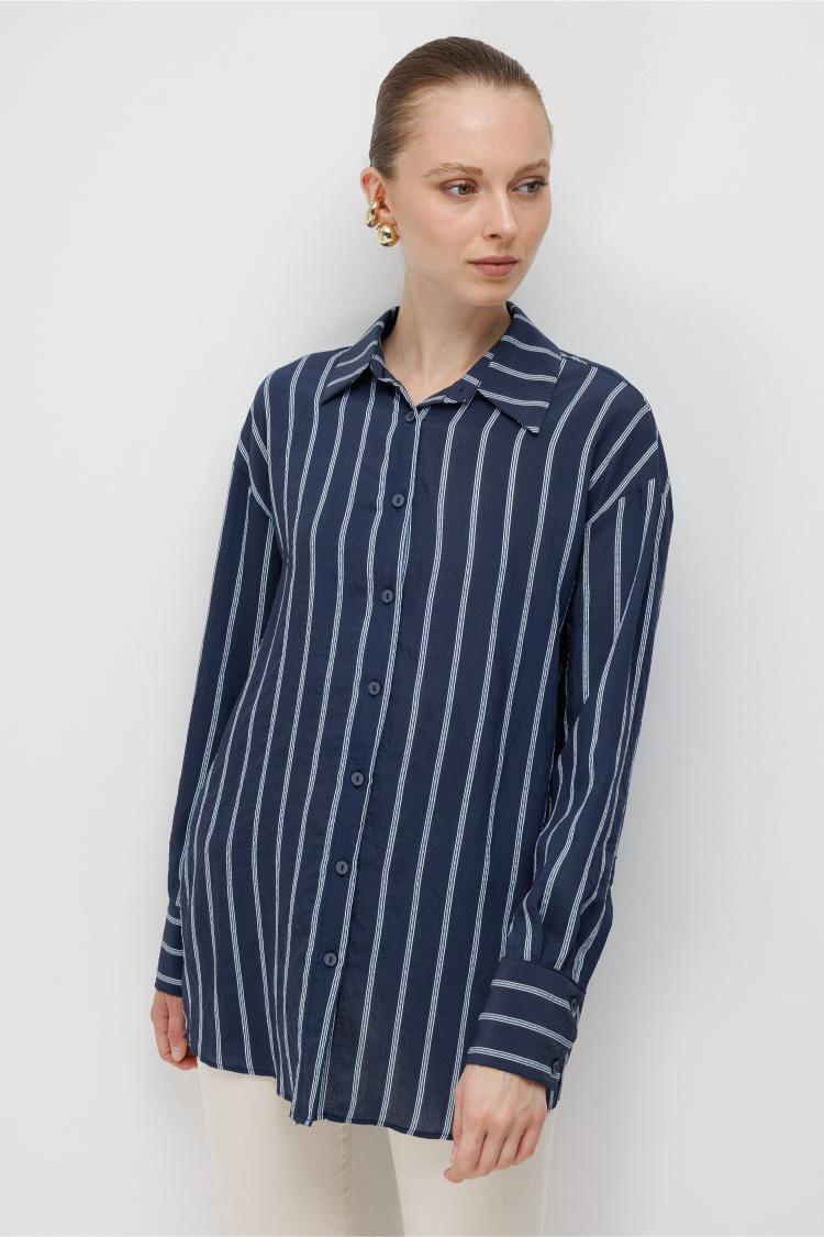 Mizalle Çizgili Oversize Lacivert Viskon Gömlek - Mizalle