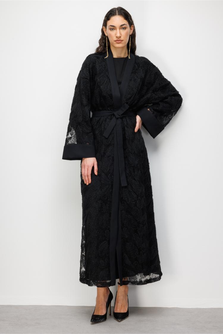 Mizalle Dantel İşlemeli Siyah Abaya - Mizalle