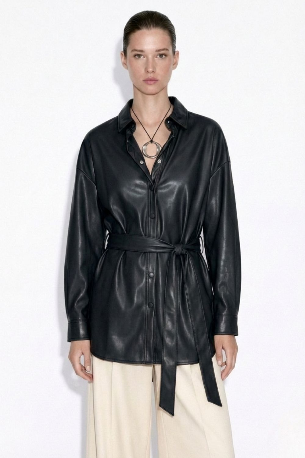 Mizalle Deri görünümlü Kuşaklı Siyah Gömlek Tunik - Mizalle