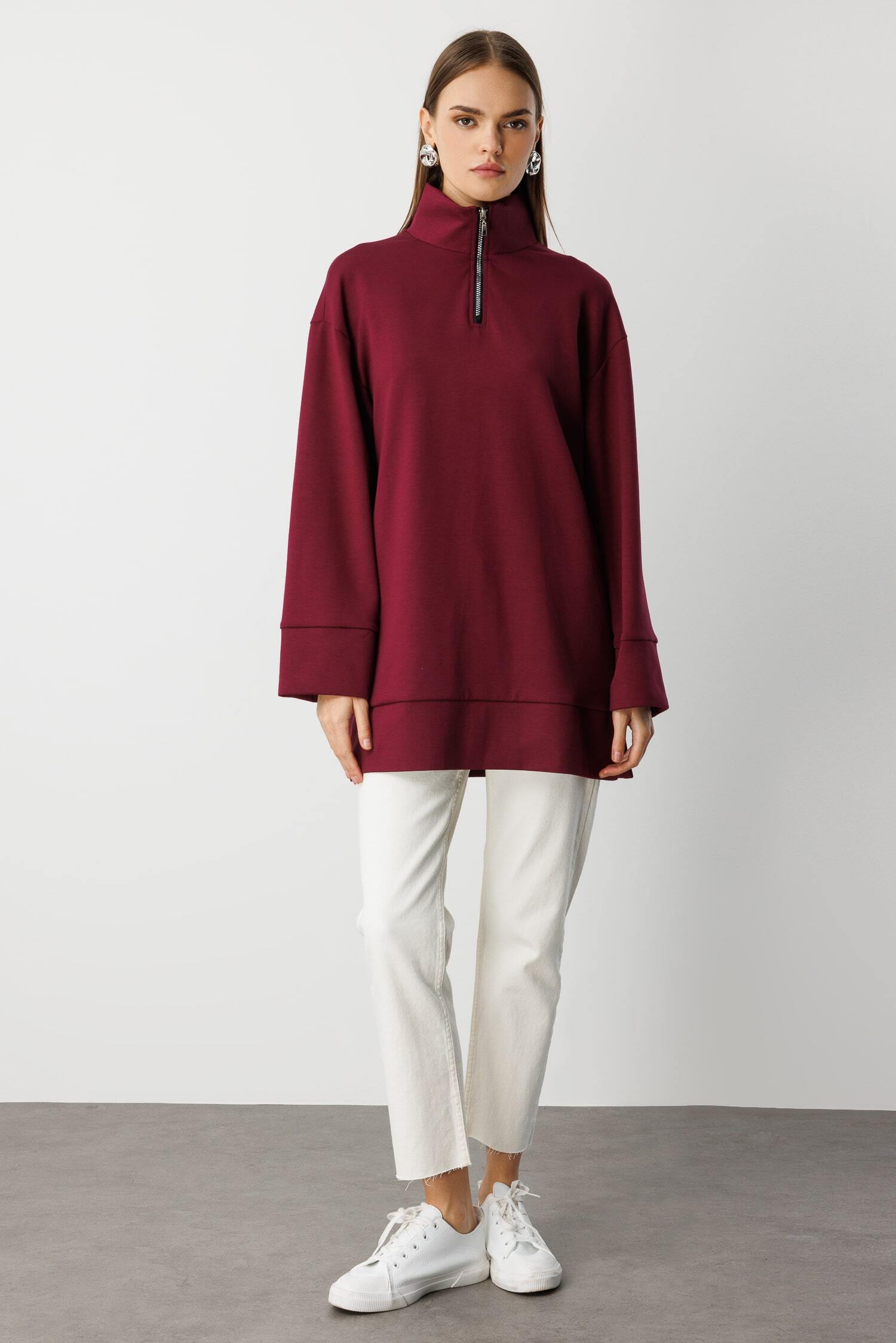 Mizalle Dik Yaka Yarım Fermuarlı Yumuşak Dokulu Bordo Sweatshirt - Mizalle