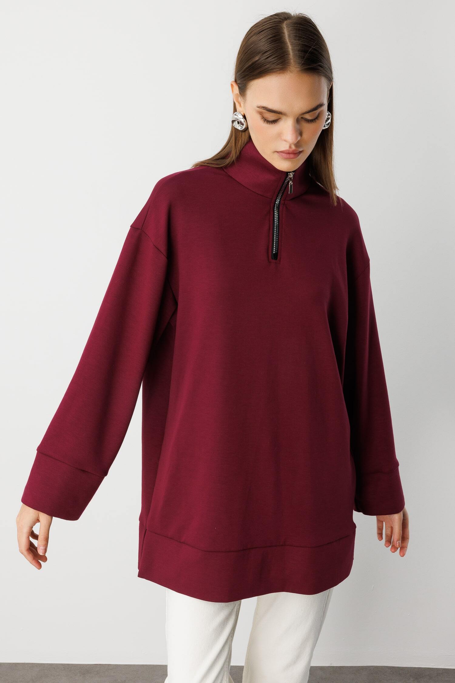Mizalle Dik Yaka Yarım Fermuarlı Yumuşak Dokulu Bordo Sweatshirt - 1