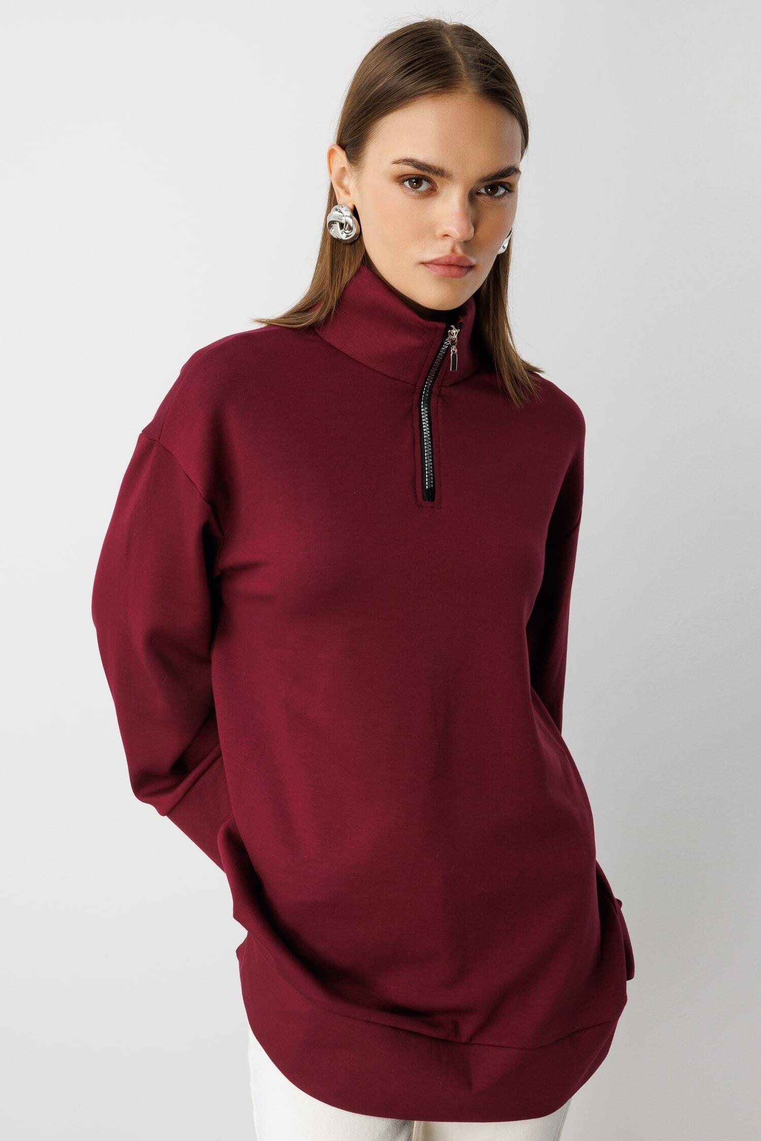 Mizalle Dik Yaka Yarım Fermuarlı Yumuşak Dokulu Bordo Sweatshirt - Mizalle