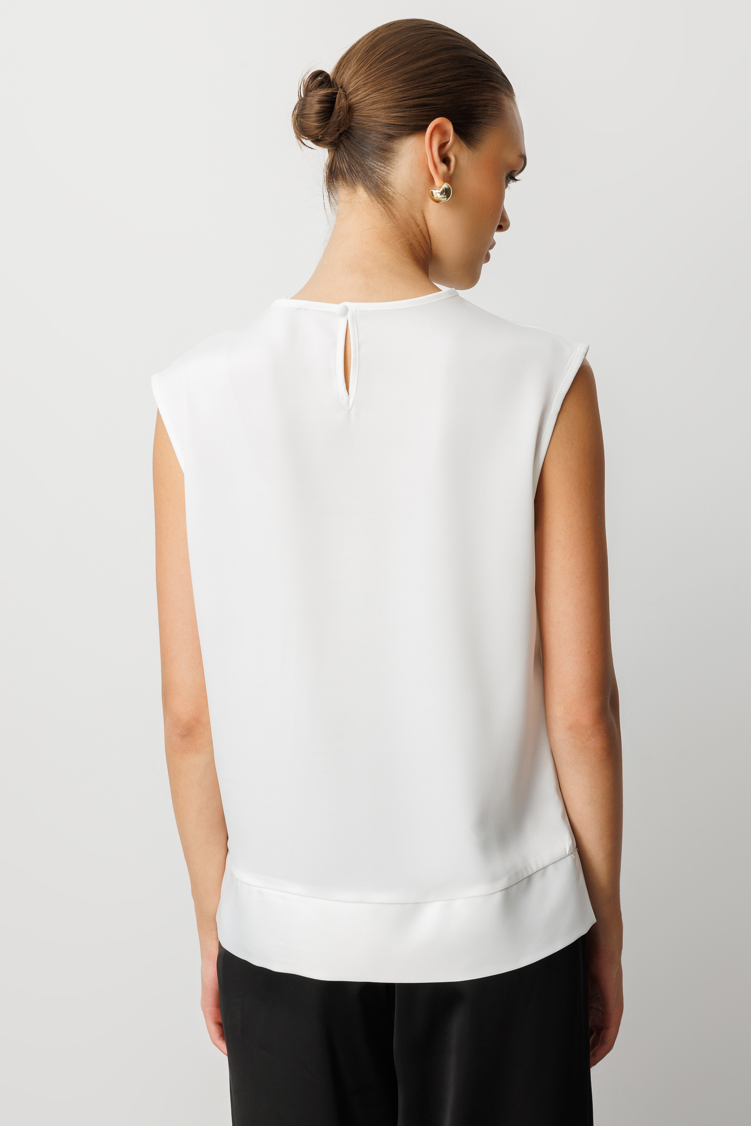 Mizalle Ekru Kolsuz Basic Saten Bluz