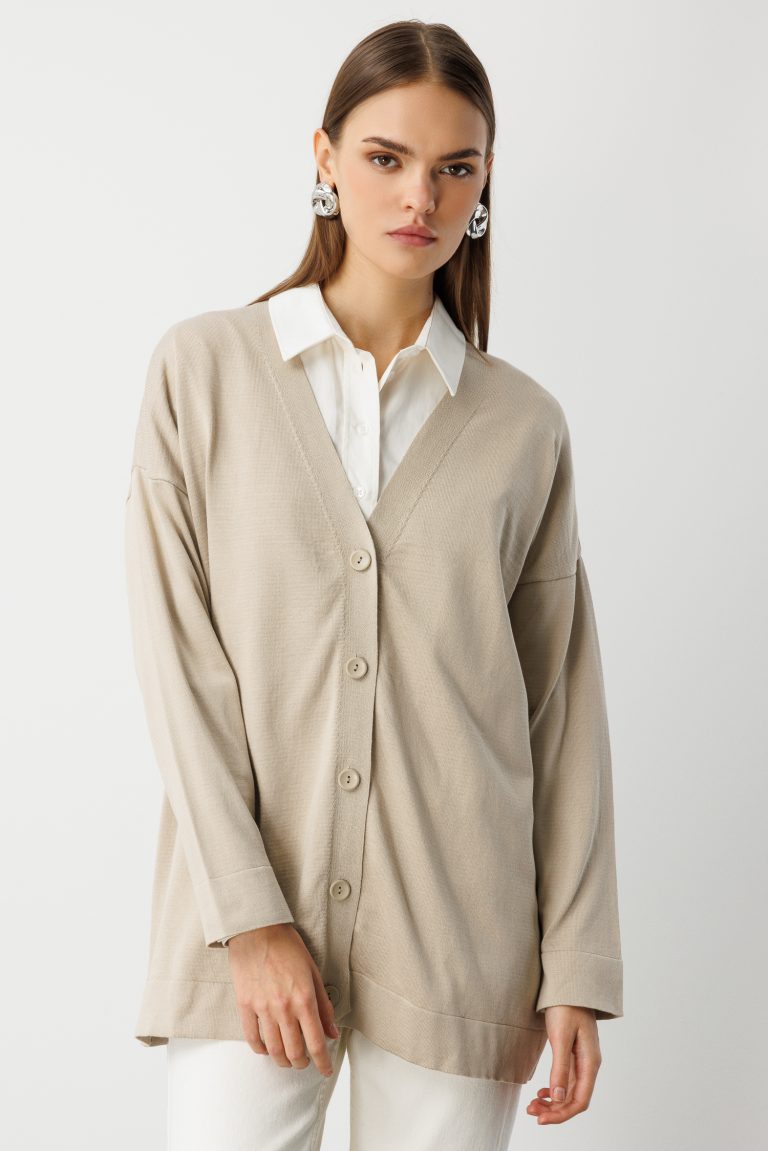 Mizalle Ekstra Oversize Düşük Kol Basic Bej Rengi İnce Triko Hırka - Mizalle