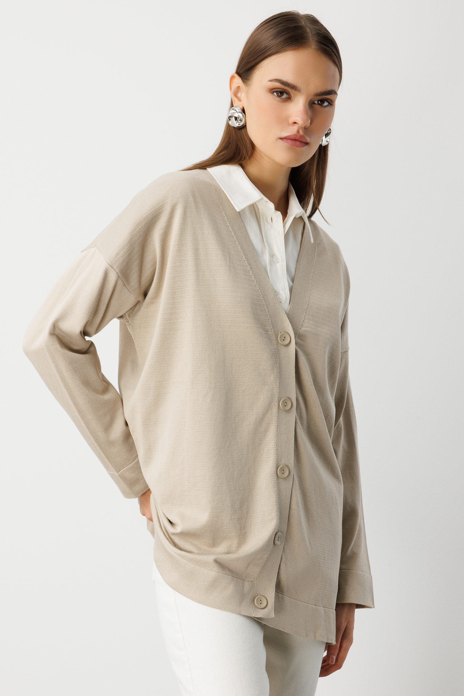 Mizalle Ekstra Oversize Düşük Kol Basic Bej Rengi İnce Triko Hırka