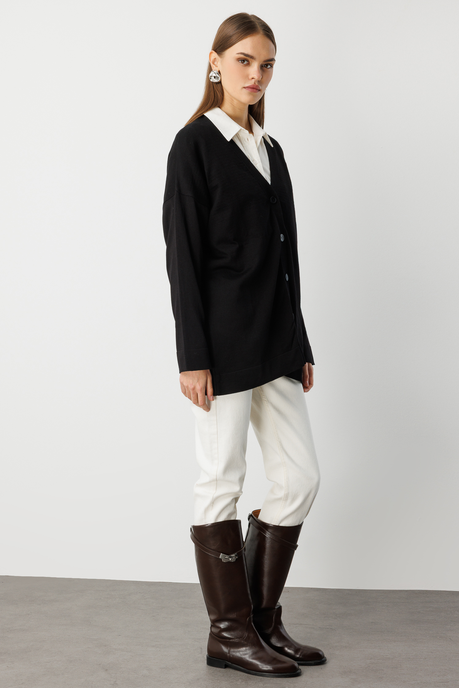 Mizalle - Mizalle Ekstra Oversize Düşük Kol Basic Siyah İnce Triko Hırka