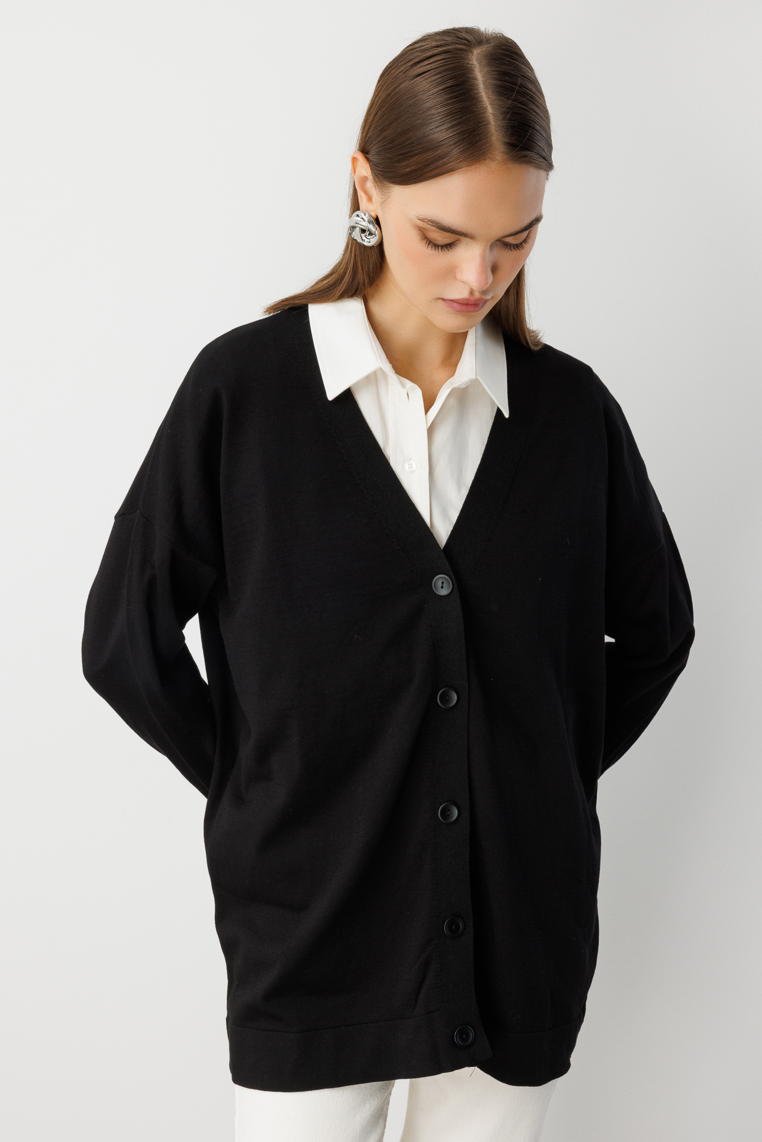 Mizalle Ekstra Oversize Düşük Kol Basic Siyah İnce Triko Hırka