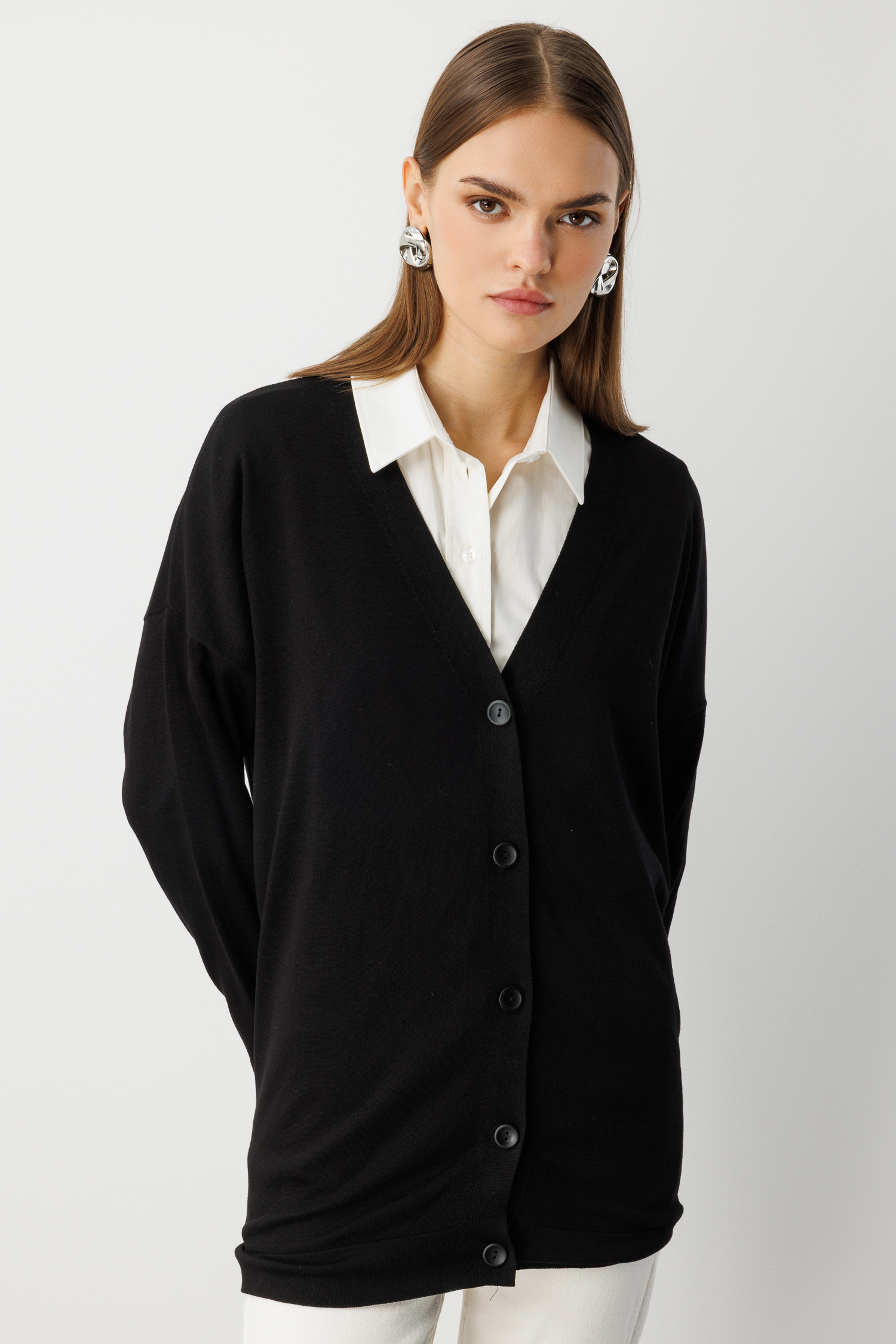 Mizalle Ekstra Oversize Düşük Kol Basic Siyah İnce Triko Hırka