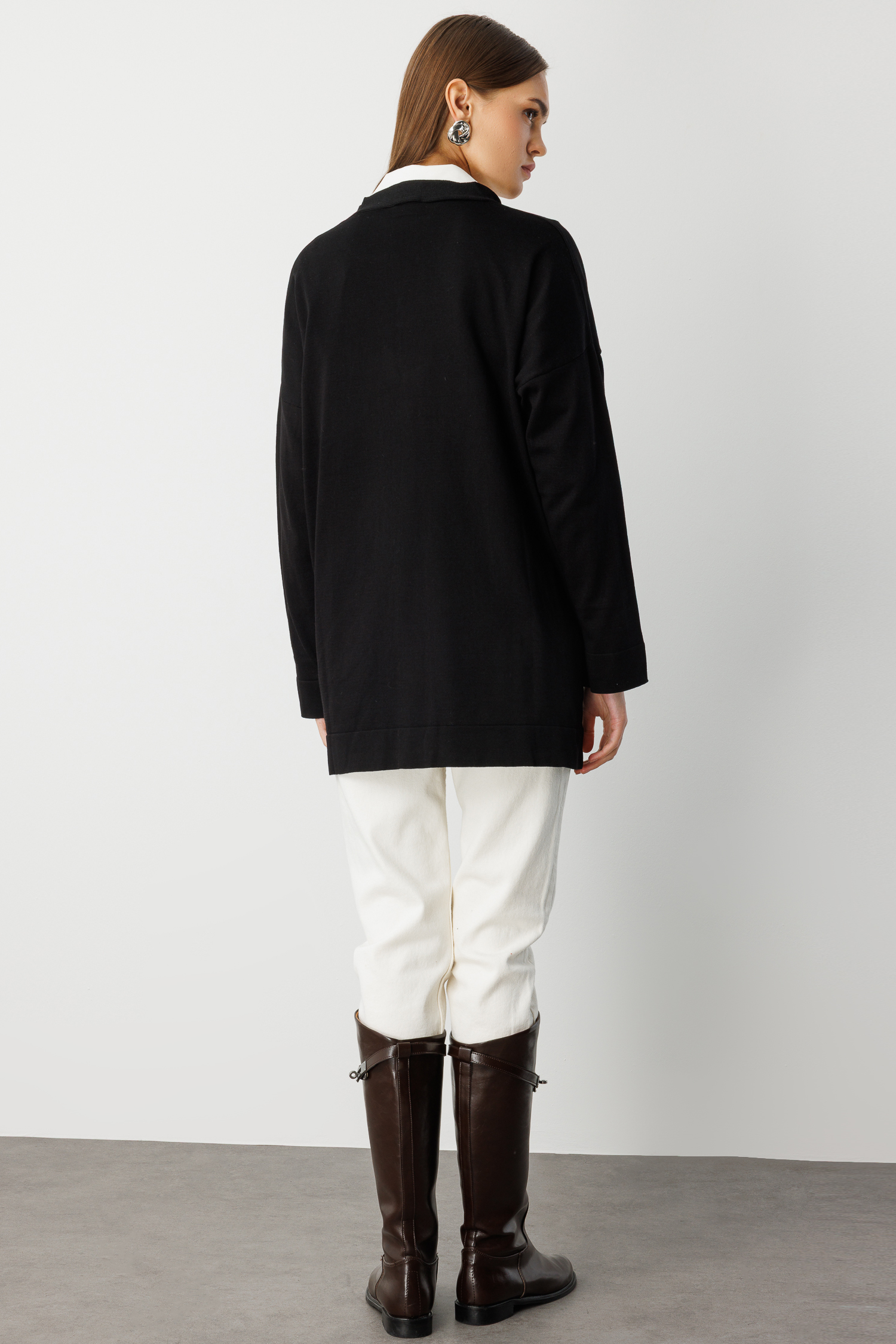 Mizalle Ekstra Oversize Düşük Kol Basic Siyah İnce Triko Hırka