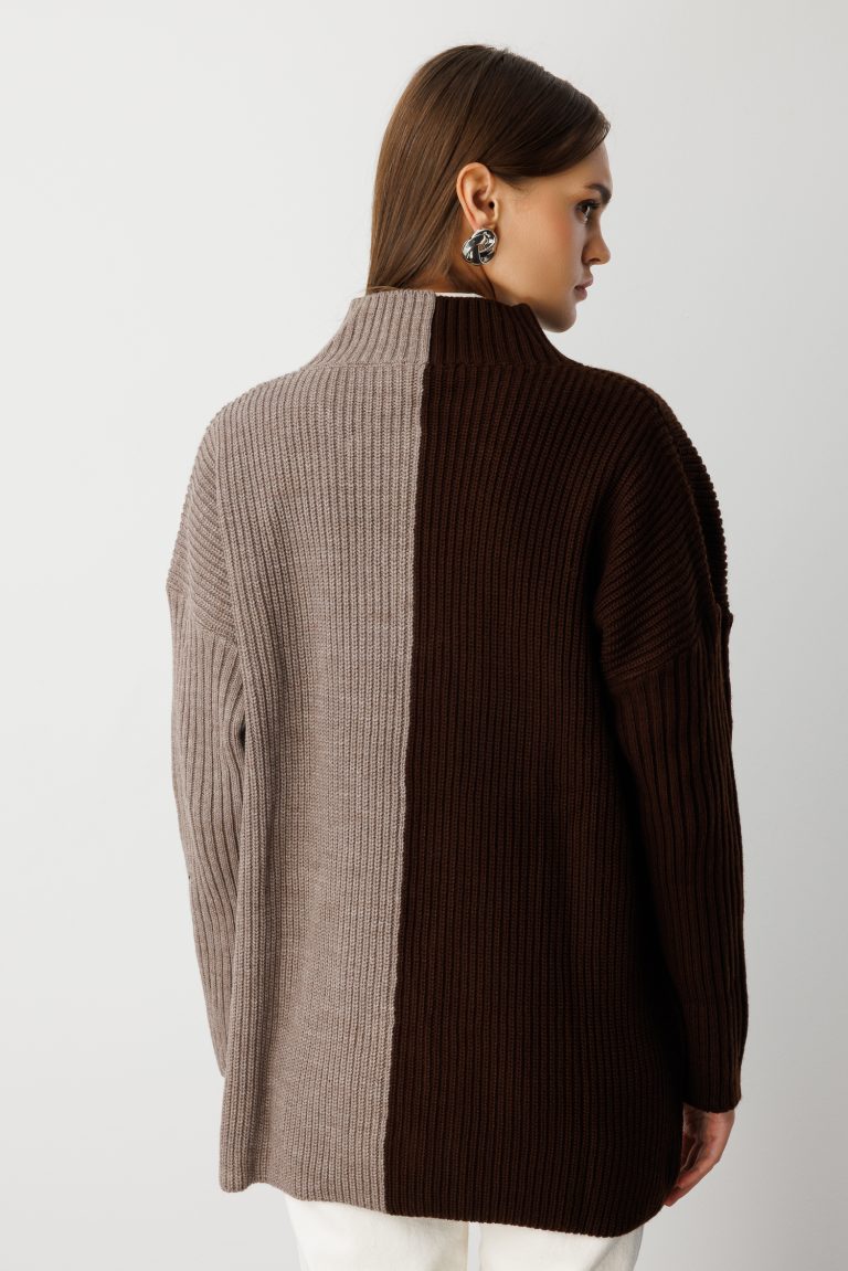 Mizalle Ekstra Oversize Kahverengi Renk Bloklu Cepli Kalın Triko Hırka - Mizalle