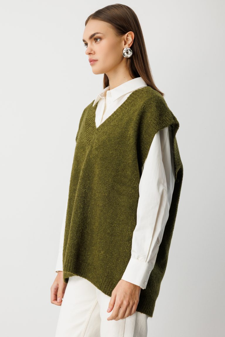 Mizalle Ekstra Oversize V Yaka Uzun Haki Süveter - Mizalle