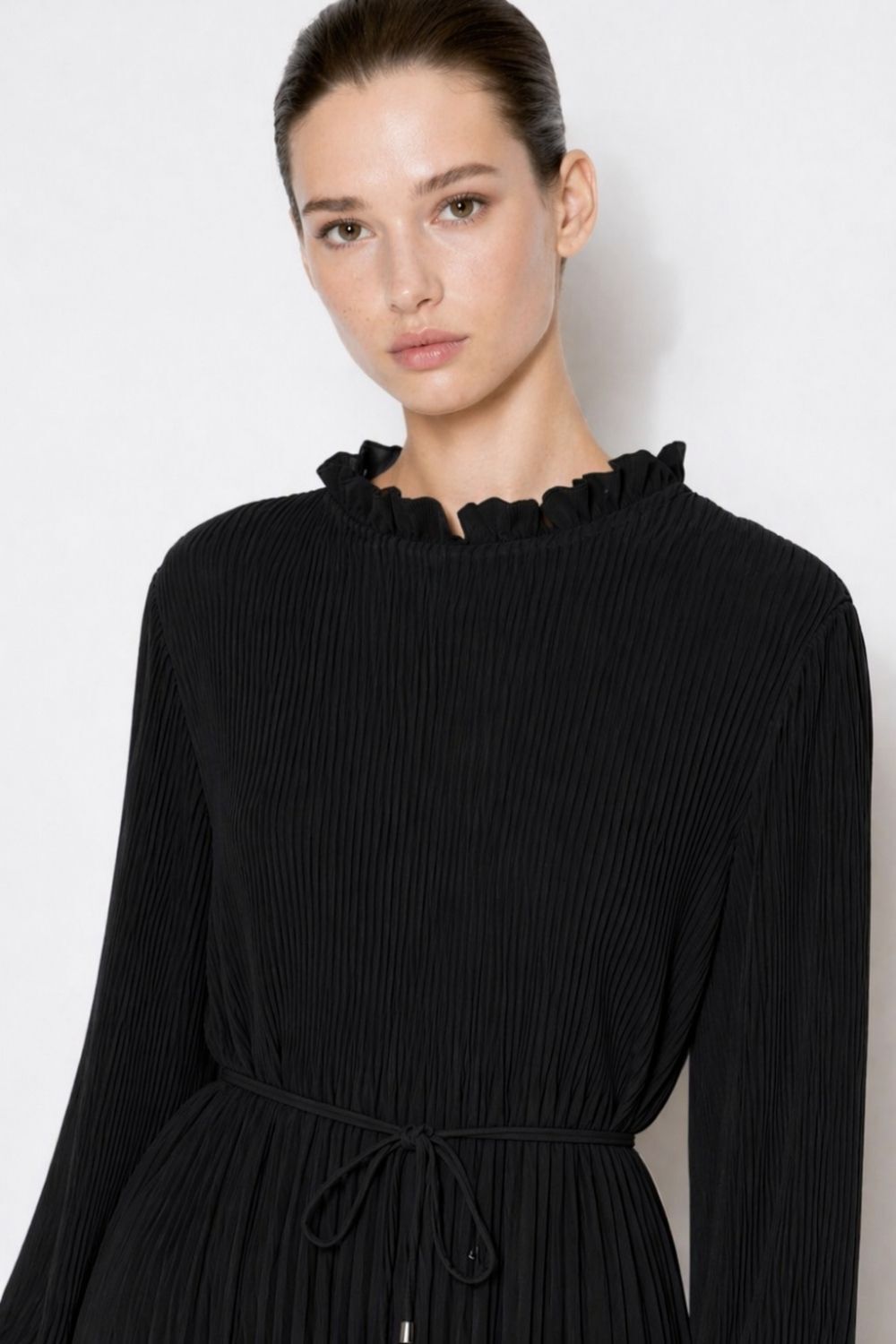 Mizalle Full Piliseli Maksi Siyah Elbise - Mizalle