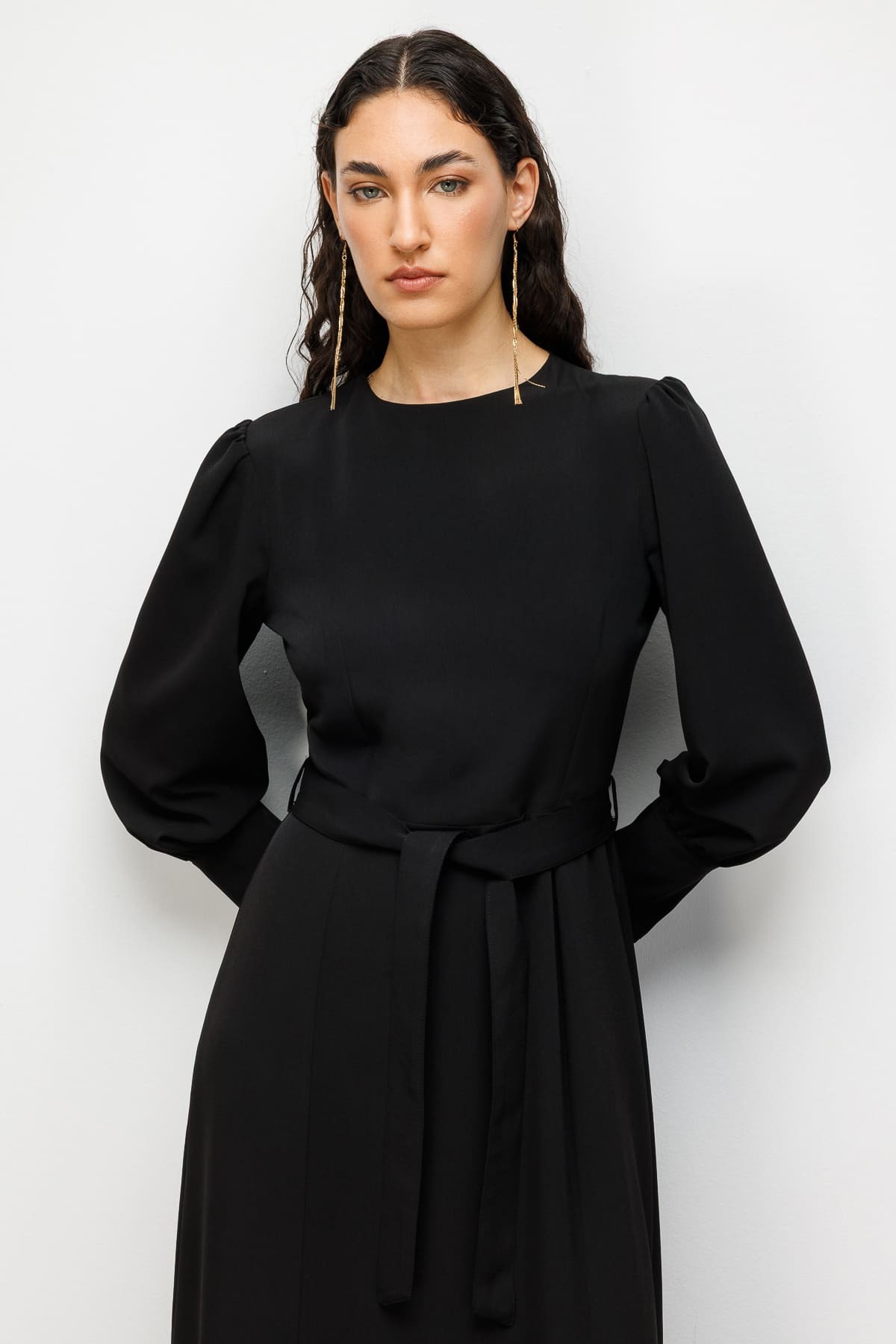 Mizalle Geniş Kol Manşetli Siyah Maksi Kloş Elbise - 3