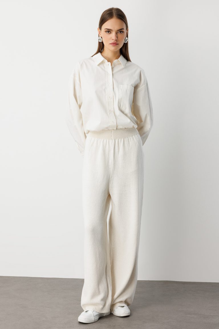 Mizalle Geniş Paça Beli Lastikli Ekru Triko Jogger Pantolon - Mizalle
