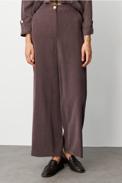 Mizalle Geniş Paça Beli Lastikli Kahverengi Cupro Pantolon - Mizalle