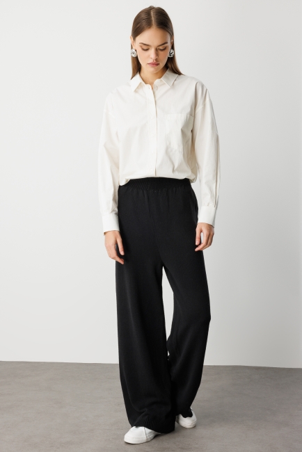 Mizalle - Mizalle Geniş Paça Beli Lastikli Siyah Triko Jogger Pantolon