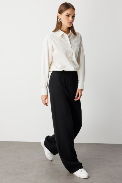 Mizalle Geniş Paça Beli Lastikli Siyah Triko Jogger Pantolon - Mizalle