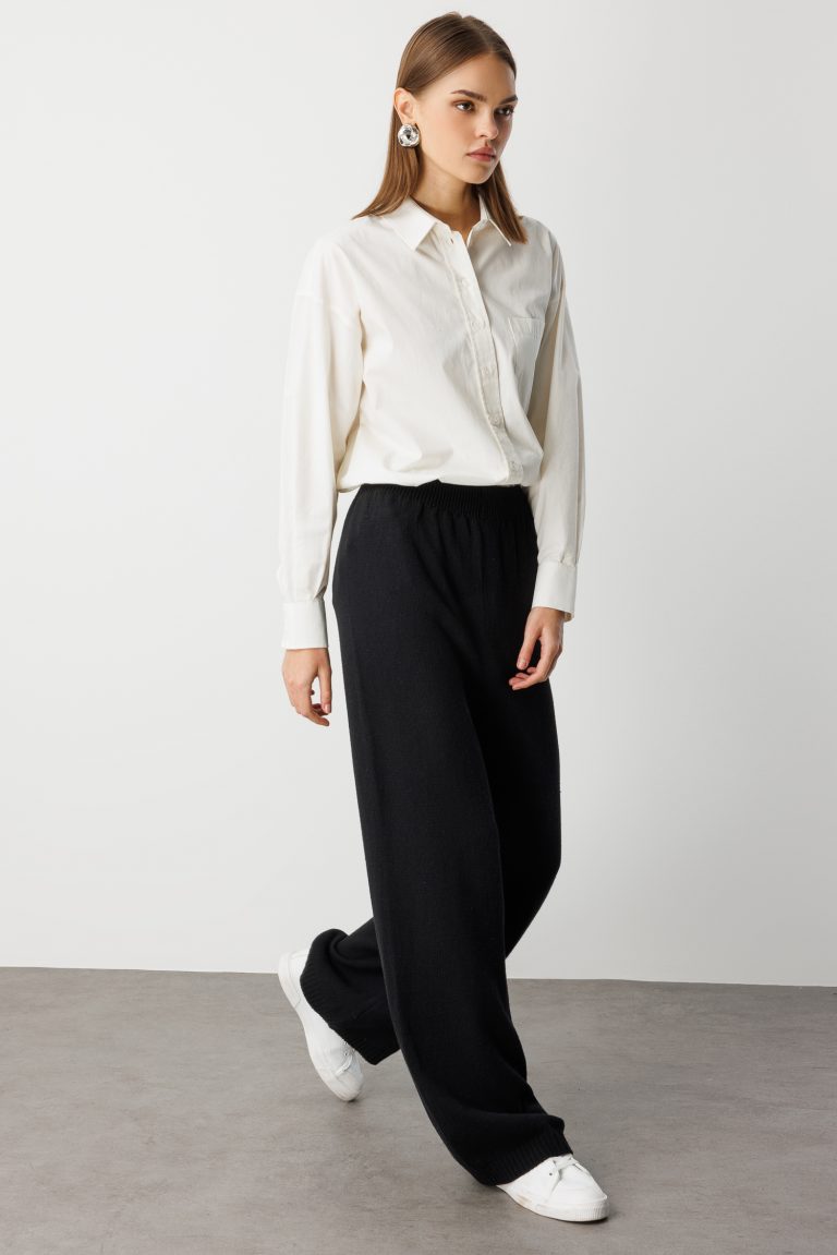 Mizalle Geniş Paça Beli Lastikli Siyah Triko Jogger Pantolon - Mizalle