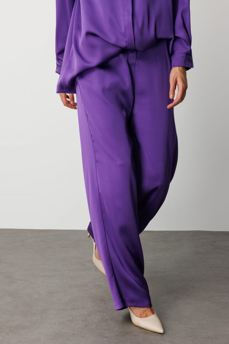 Mizalle Geniş Paça Mor Saten Şık Pantolon - Mizalle