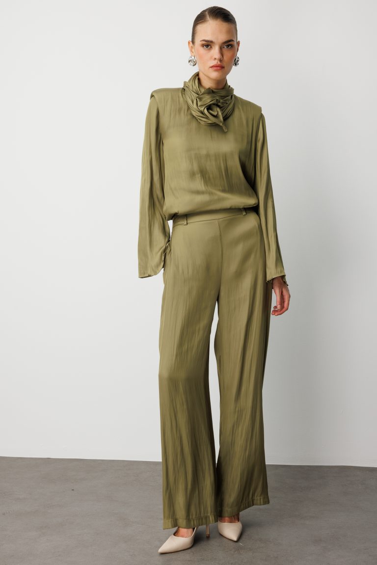 Mizalle Geniş Paçalı Saten Şık Yeşil Pantolon - Mizalle